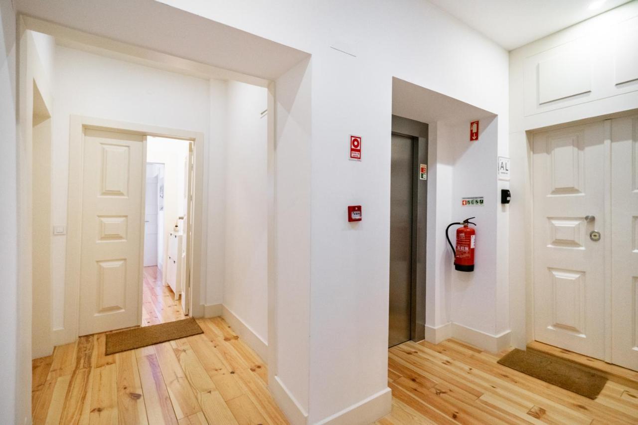 Whome Intendente Modern 1-Bed W/ Lift & Ac In Top Notch Location Lisbon Bagian luar foto