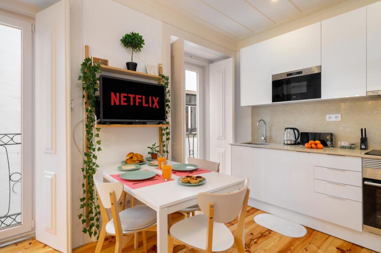 Whome Intendente Modern 1-Bed W/ Lift & Ac In Top Notch Location Lisbon Bagian luar foto