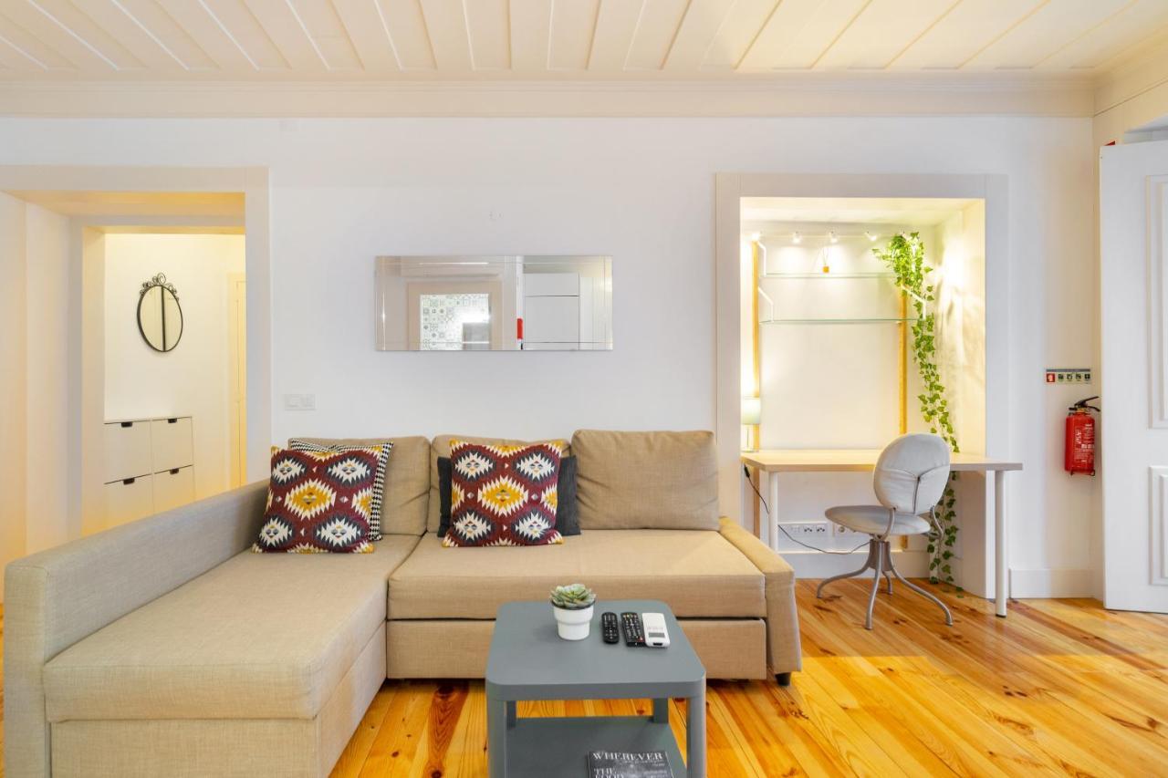 Whome Intendente Modern 1-Bed W/ Lift & Ac In Top Notch Location Lisbon Bagian luar foto