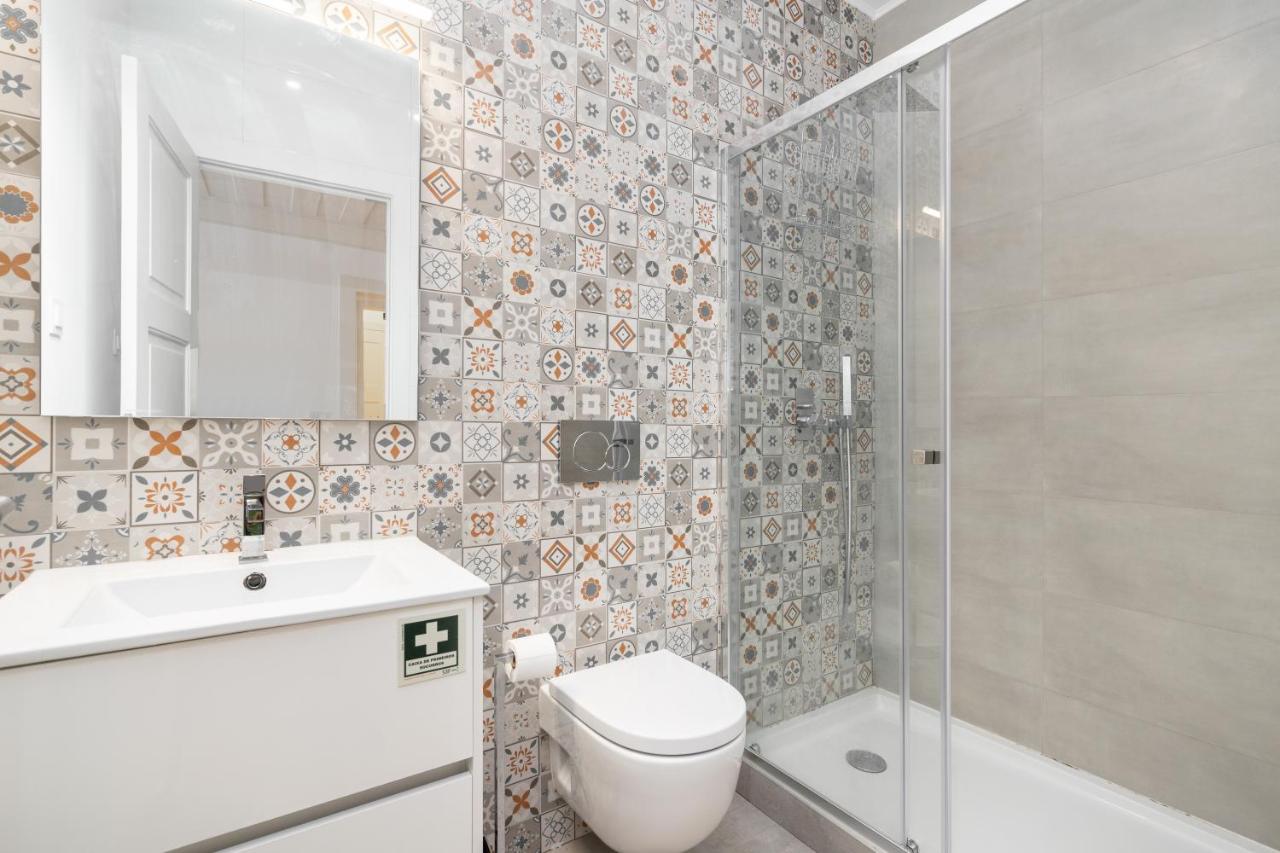 Whome Intendente Modern 1-Bed W/ Lift & Ac In Top Notch Location Lisbon Bagian luar foto