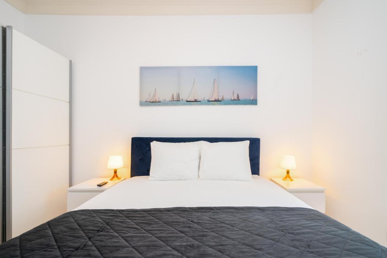 Whome Intendente Modern 1-Bed W/ Lift & Ac In Top Notch Location Lisbon Bagian luar foto