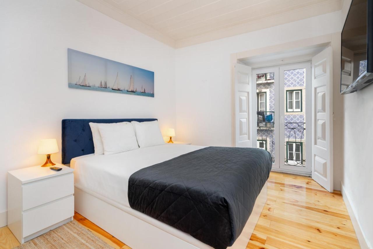 Whome Intendente Modern 1-Bed W/ Lift & Ac In Top Notch Location Lisbon Bagian luar foto